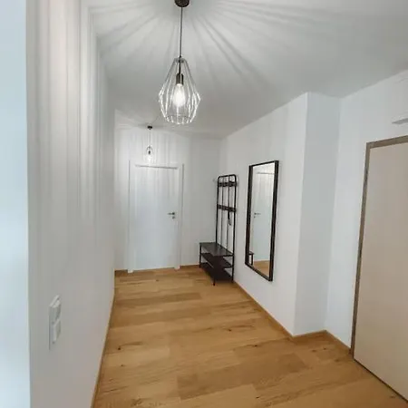 The Bridge Company Loft 2 - 86m2 Apartment *